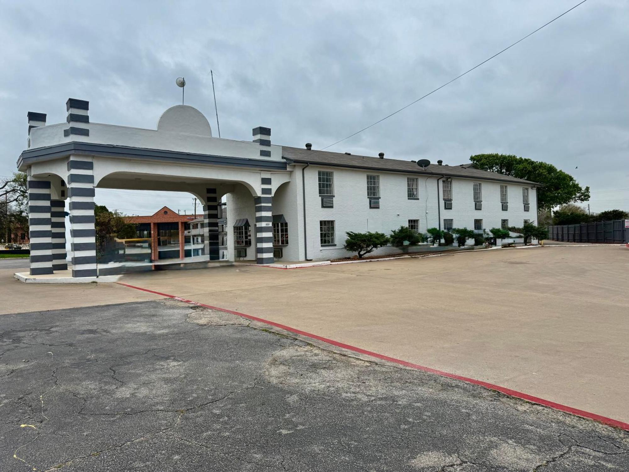 Sherman Inn Esterno foto